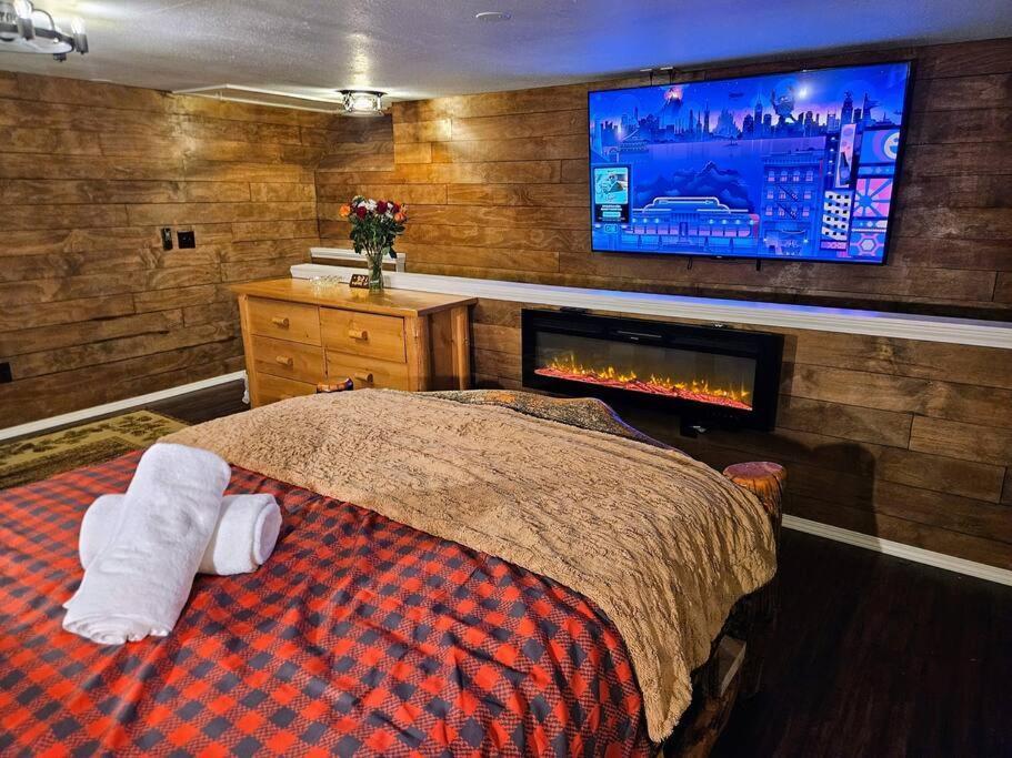 Private Cabin- Breakfast - Double Tub - 75In Tv - Sup - Washer Dryer - Bbq West Point Eksteriør billede