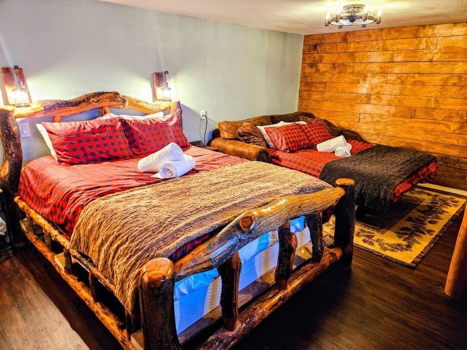 Private Cabin- Breakfast - Double Tub - 75In Tv - Sup - Washer Dryer - Bbq West Point Eksteriør billede